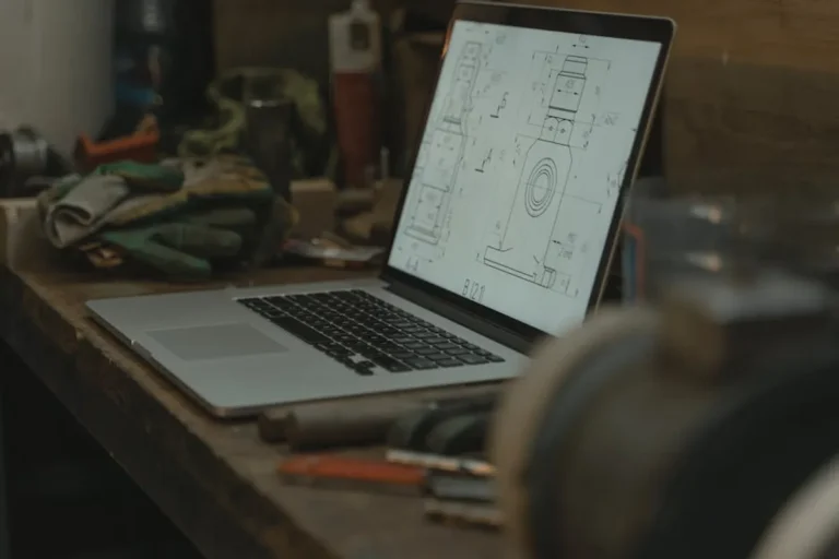 What makes geekmill interesting from a content discovery and social bookmarking perspective